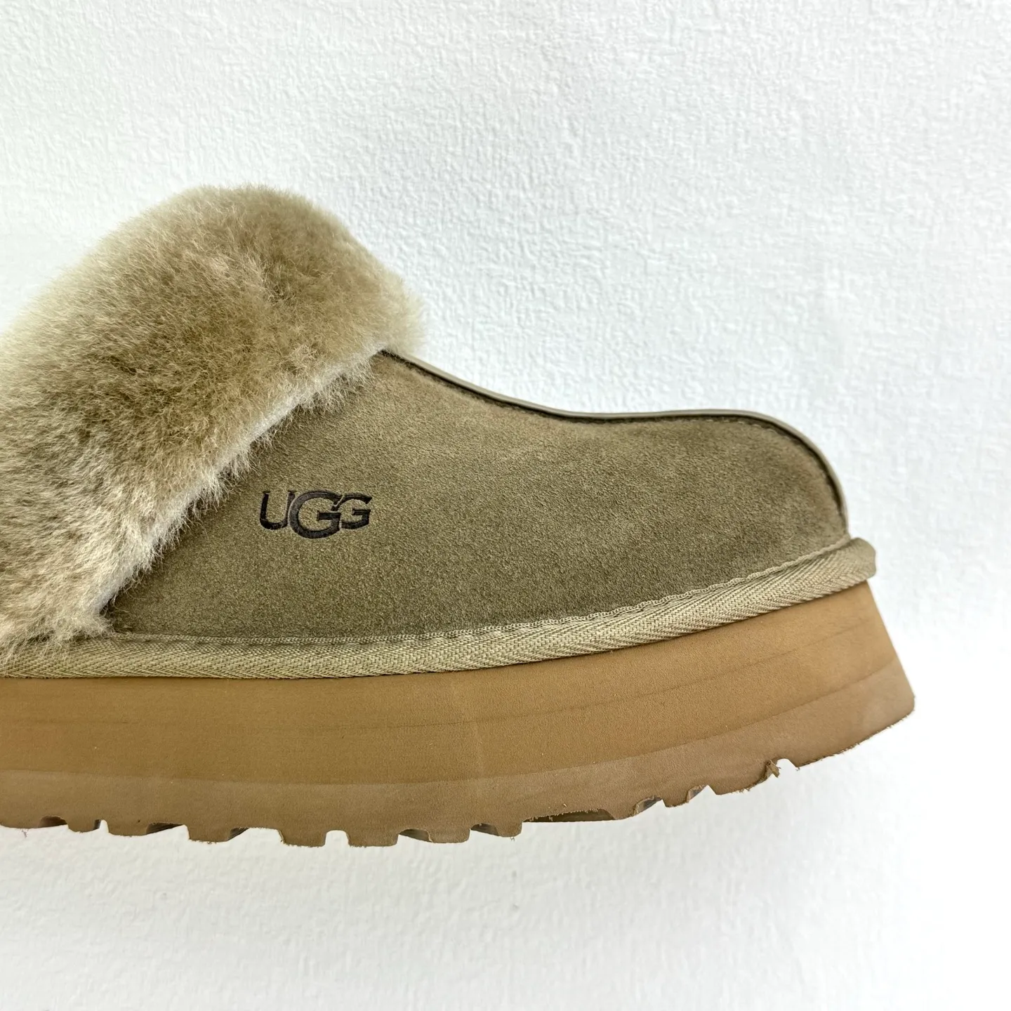 Self-pickup 💰400 2550 Thick-soled wool slippers (star slippers plus version) Comfortable toe-toe style, can be worn at home, wool slippers can be worn outside, cow split upper, Longfeng moccasin wool lining, original three-layer combination outsole, light and comfortable on the foot, only the top version, oil edge craftsmanship is exquisite! Color: maroon gray sand antelope brown black code number: 35-41
